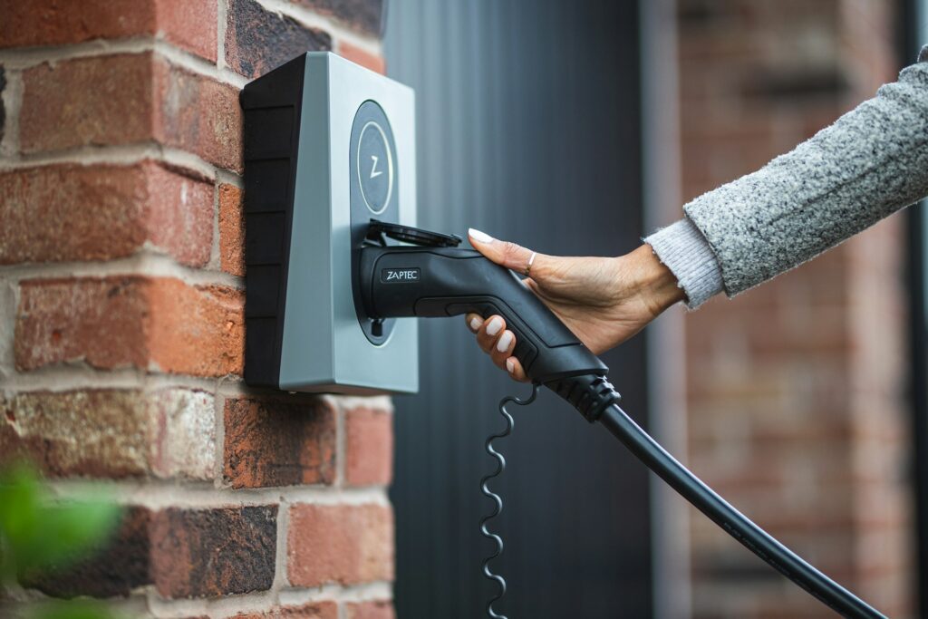 Cuánto cuesta instalar un cargador eléctrico 2